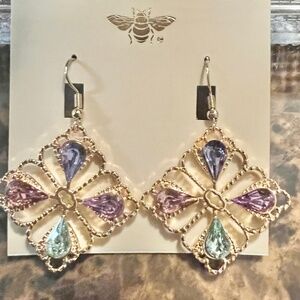 NWT Elegant Whimsical Earrings Fishnet Back